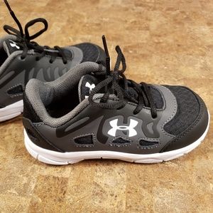Under Armour Boys Shoes - Size 10c